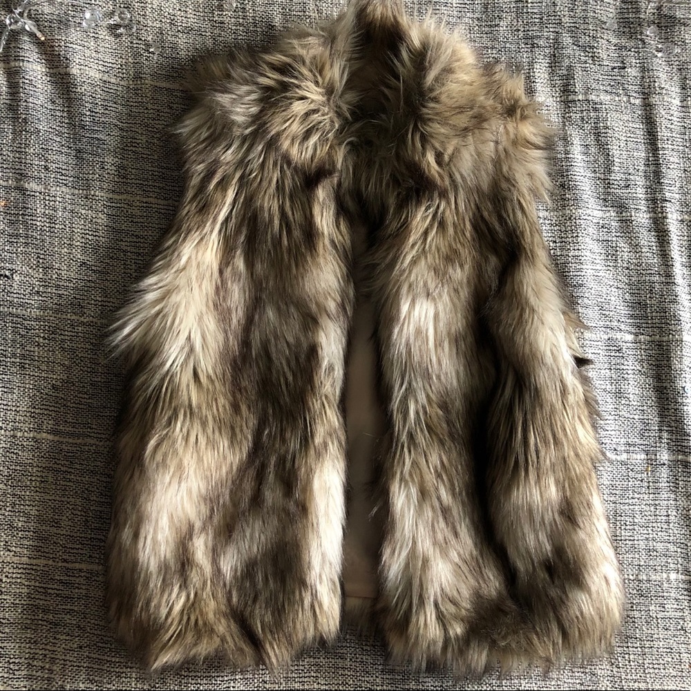 “Ci Sono by Cavalini” Faux Fur Vest